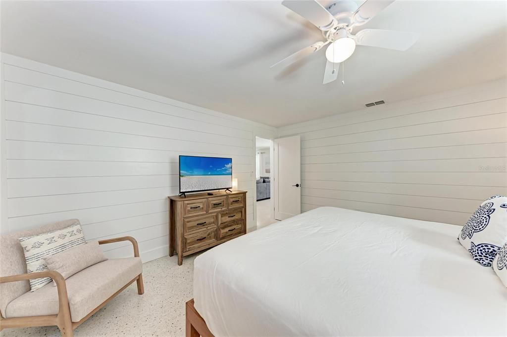 For Sale: $2,495,000 (4 beds, 4 baths, 2013 Square Feet)