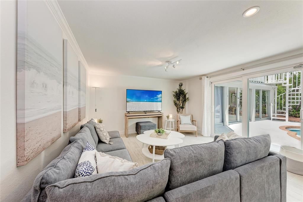 For Sale: $2,495,000 (4 beds, 4 baths, 2013 Square Feet)