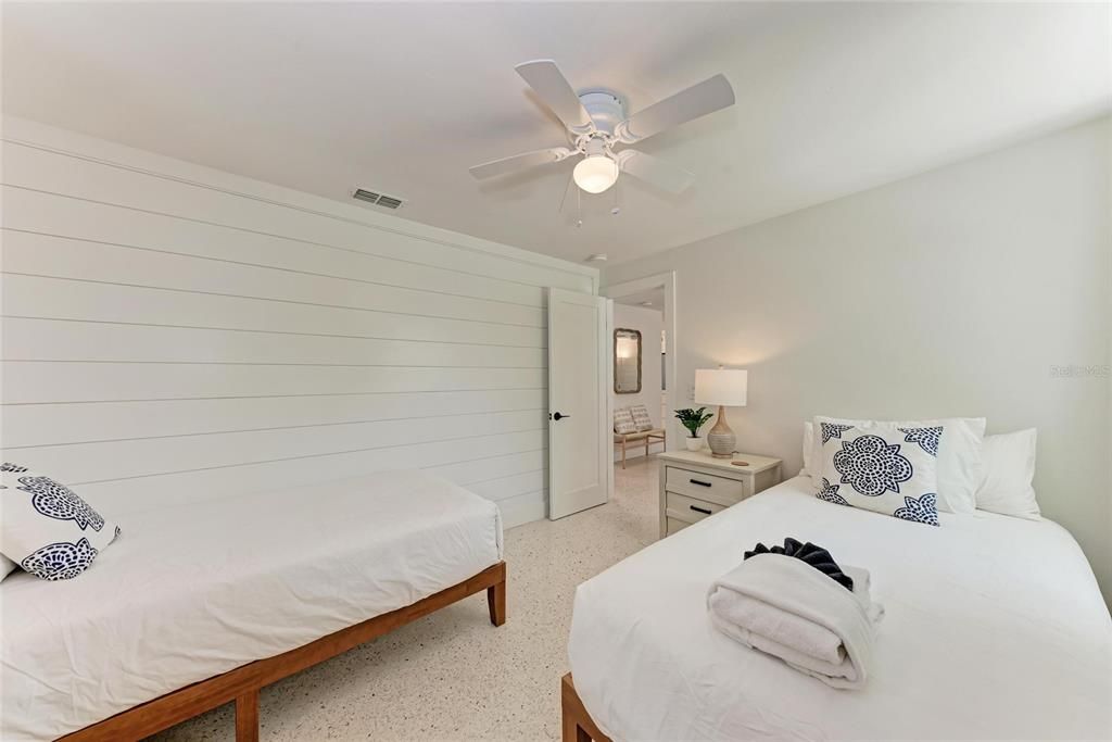 For Sale: $2,495,000 (4 beds, 4 baths, 2013 Square Feet)