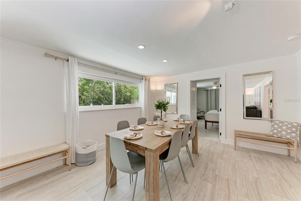 For Sale: $2,495,000 (4 beds, 4 baths, 2013 Square Feet)