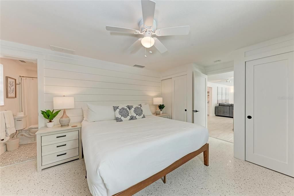 For Sale: $2,495,000 (4 beds, 4 baths, 2013 Square Feet)