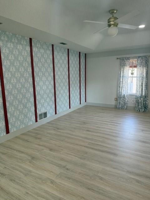 En Renta: $3,000 (4 camas, 3 baños, 2660 Pies cuadrados)