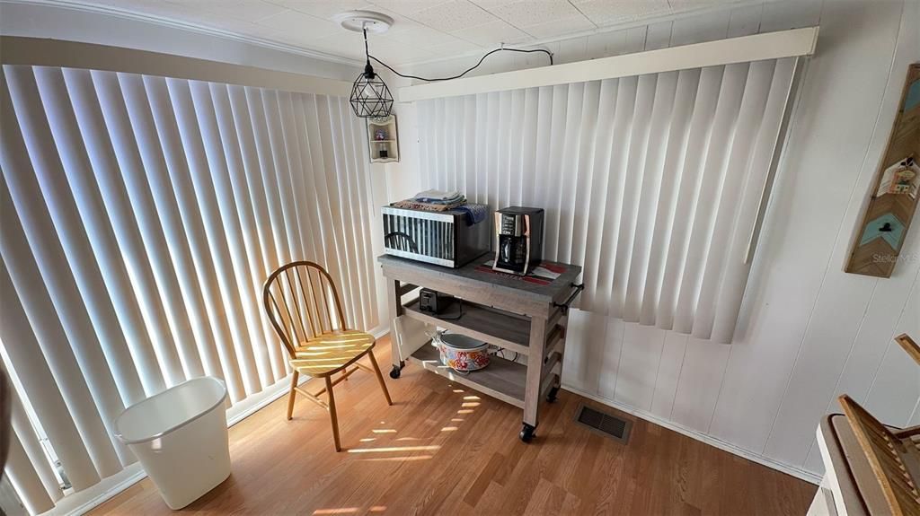 В аренду: $1,100 (1 спален, 1 ванн, 570 Квадратных фут)