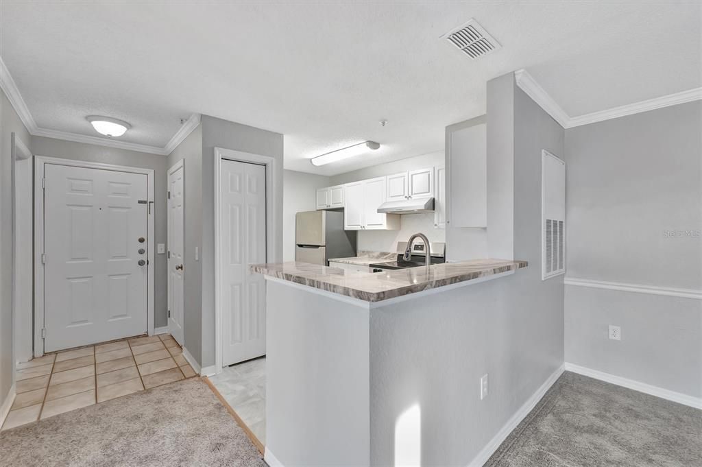 En Venta: $200,000 (2 camas, 2 baños, 1083 Pies cuadrados)