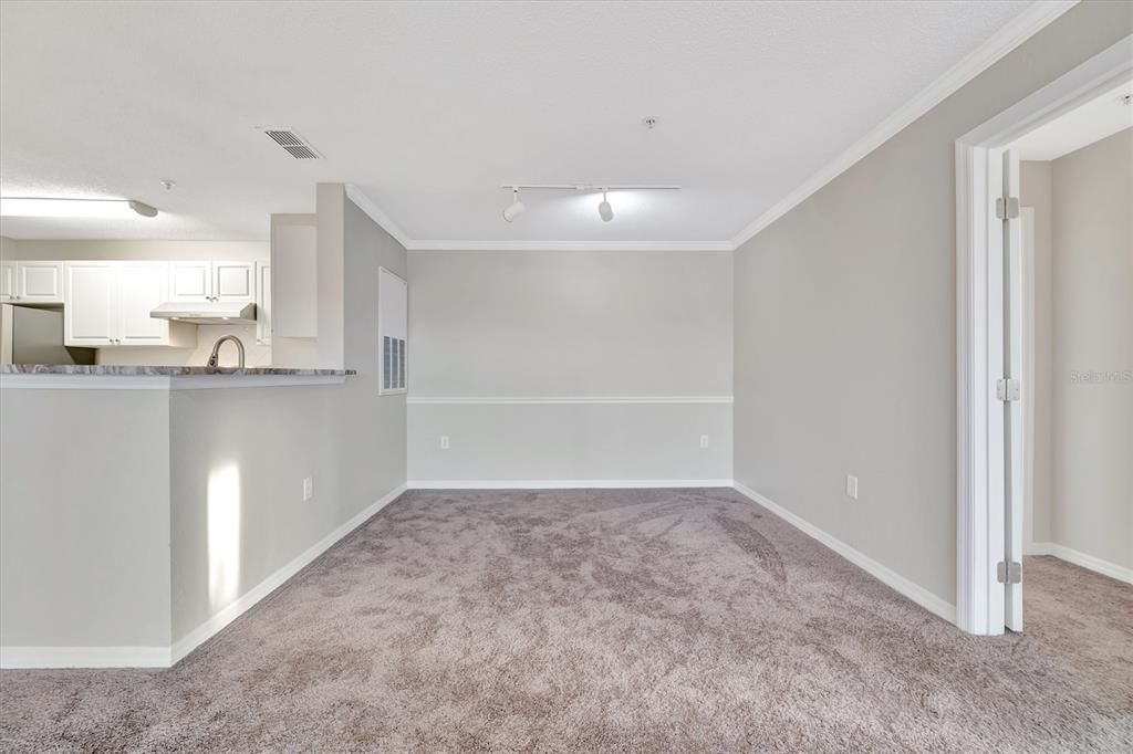 En Venta: $200,000 (2 camas, 2 baños, 1083 Pies cuadrados)