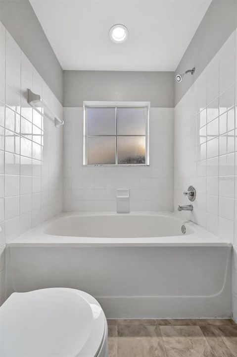 En Venta: $200,000 (2 camas, 2 baños, 1083 Pies cuadrados)