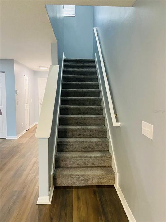 На продажу: $234,990 (2 спален, 2 ванн, 1386 Квадратных фут)