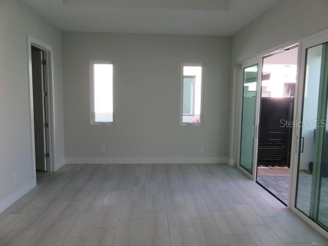 For Rent: $5,500 (3 beds, 2 baths, 2600 Square Feet)