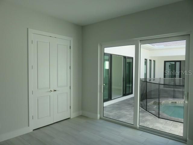 For Rent: $5,500 (3 beds, 2 baths, 2600 Square Feet)