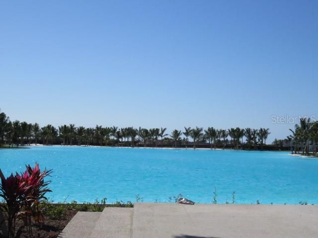 For Rent: $5,500 (3 beds, 2 baths, 2600 Square Feet)