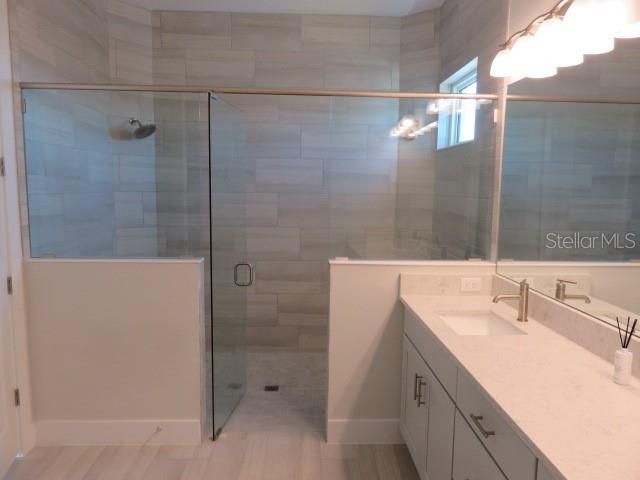 For Rent: $5,500 (3 beds, 2 baths, 2600 Square Feet)