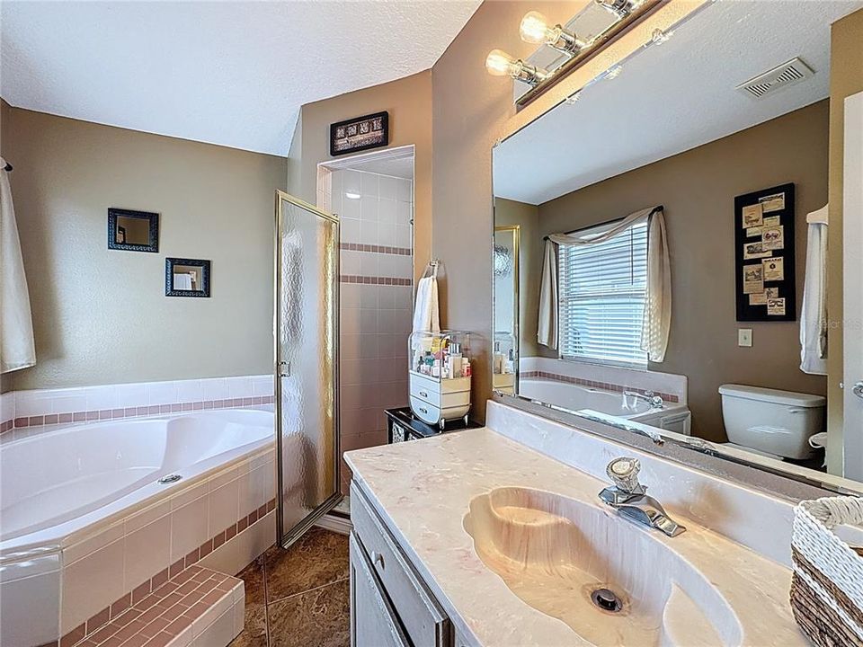 En Venta: $309,000 (3 camas, 2 baños, 1386 Pies cuadrados)