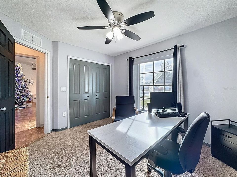 En Venta: $309,000 (3 camas, 2 baños, 1386 Pies cuadrados)