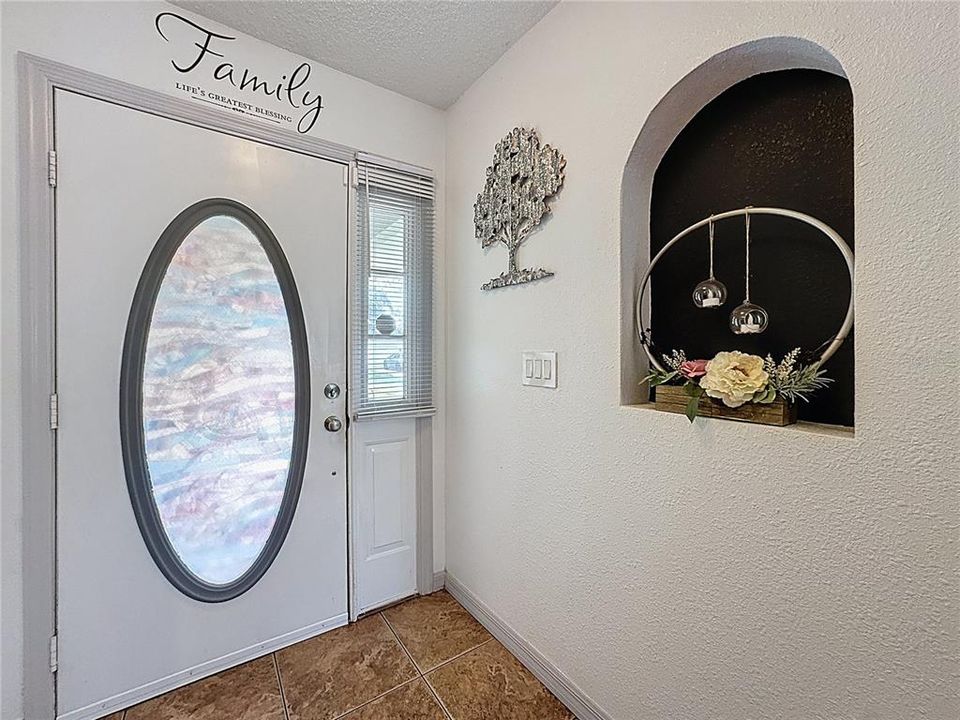 En Venta: $309,000 (3 camas, 2 baños, 1386 Pies cuadrados)