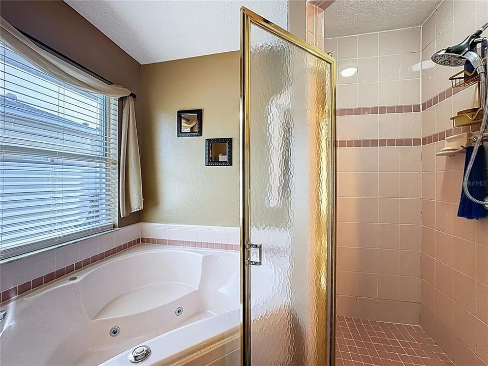 En Venta: $309,000 (3 camas, 2 baños, 1386 Pies cuadrados)