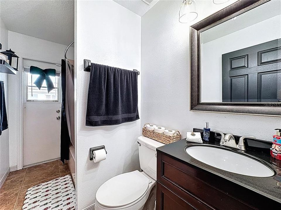 En Venta: $309,000 (3 camas, 2 baños, 1386 Pies cuadrados)