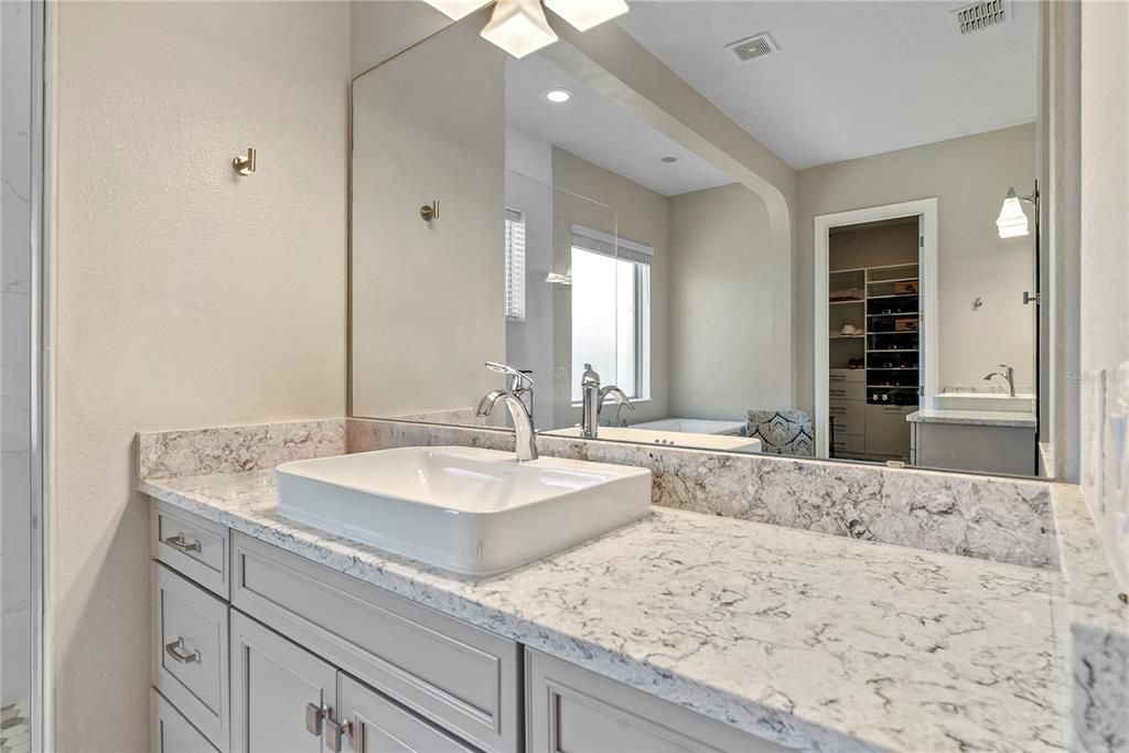 En Venta: $1,850,000 (5 camas, 5 baños, 3800 Pies cuadrados)