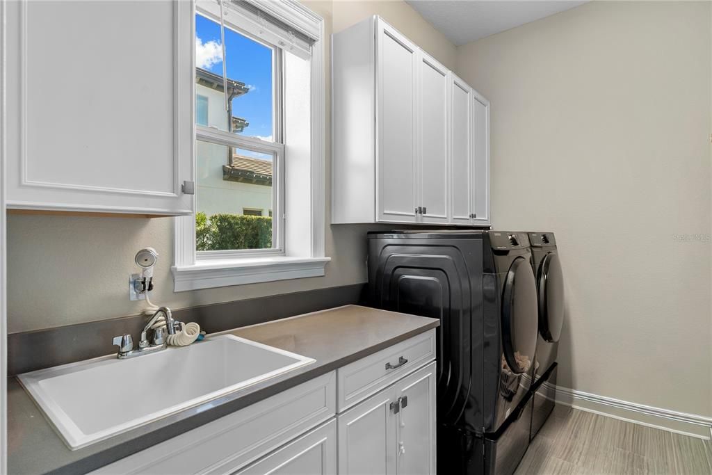 En Venta: $1,850,000 (5 camas, 5 baños, 3800 Pies cuadrados)