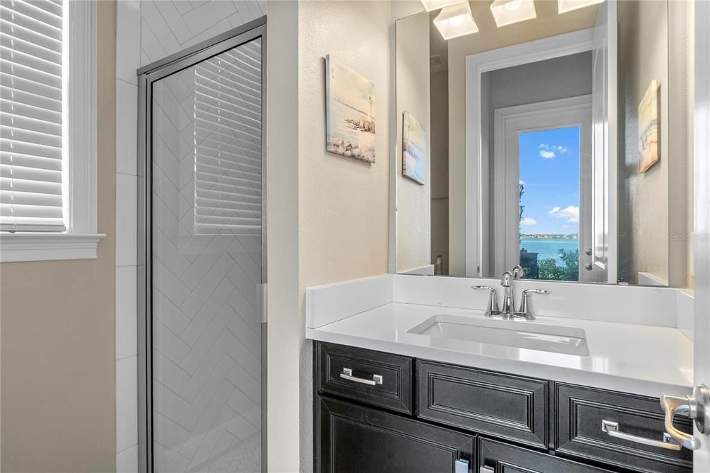 En Venta: $1,850,000 (5 camas, 5 baños, 3800 Pies cuadrados)