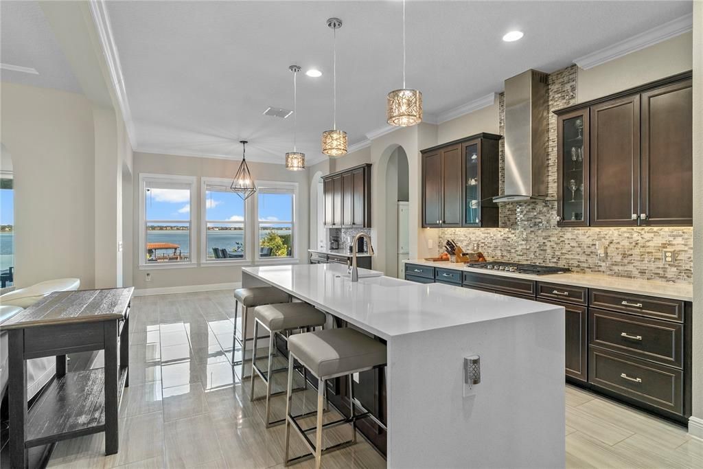 En Venta: $1,850,000 (5 camas, 5 baños, 3800 Pies cuadrados)