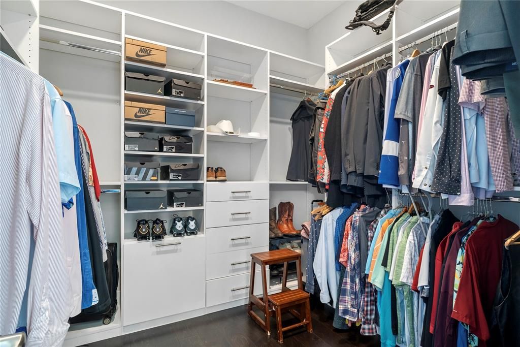 En Venta: $1,850,000 (5 camas, 5 baños, 3800 Pies cuadrados)