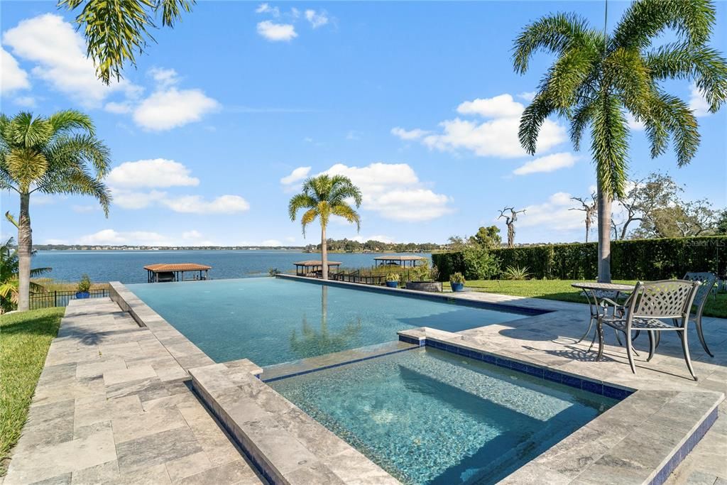 En Venta: $1,850,000 (5 camas, 5 baños, 3800 Pies cuadrados)