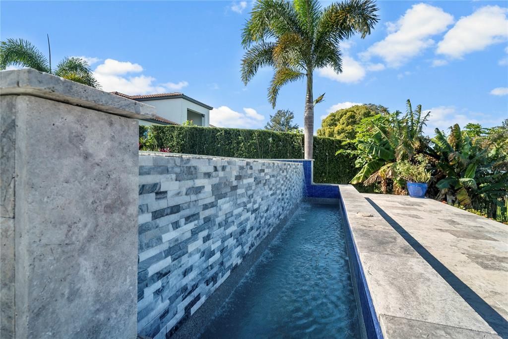 En Venta: $1,850,000 (5 camas, 5 baños, 3800 Pies cuadrados)