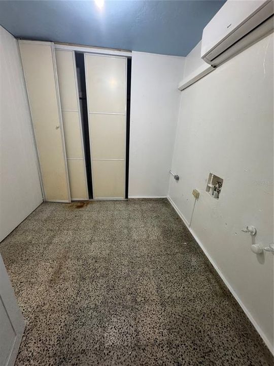 待售: $500,000 (3 贝兹, 2 浴室, 2385 平方英尺)