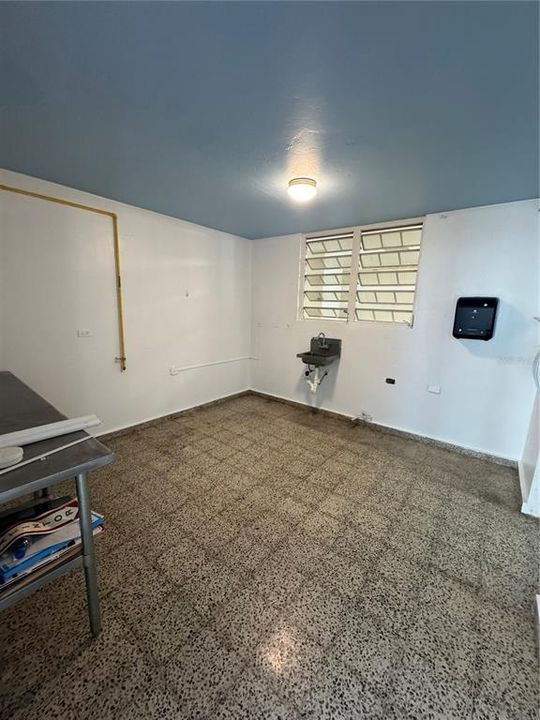 待售: $500,000 (3 贝兹, 2 浴室, 2385 平方英尺)