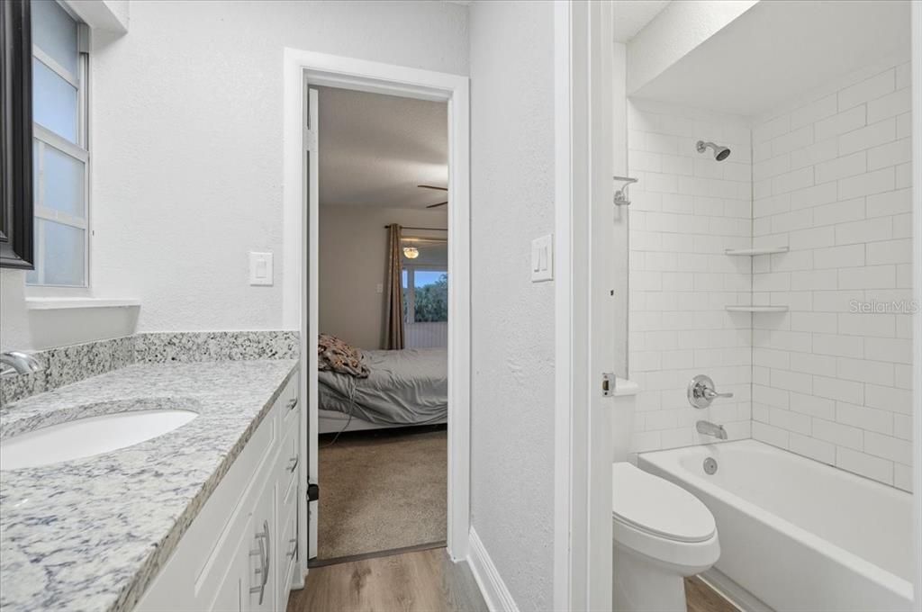 For Sale: $348,999 (3 beds, 3 baths, 2054 Square Feet)