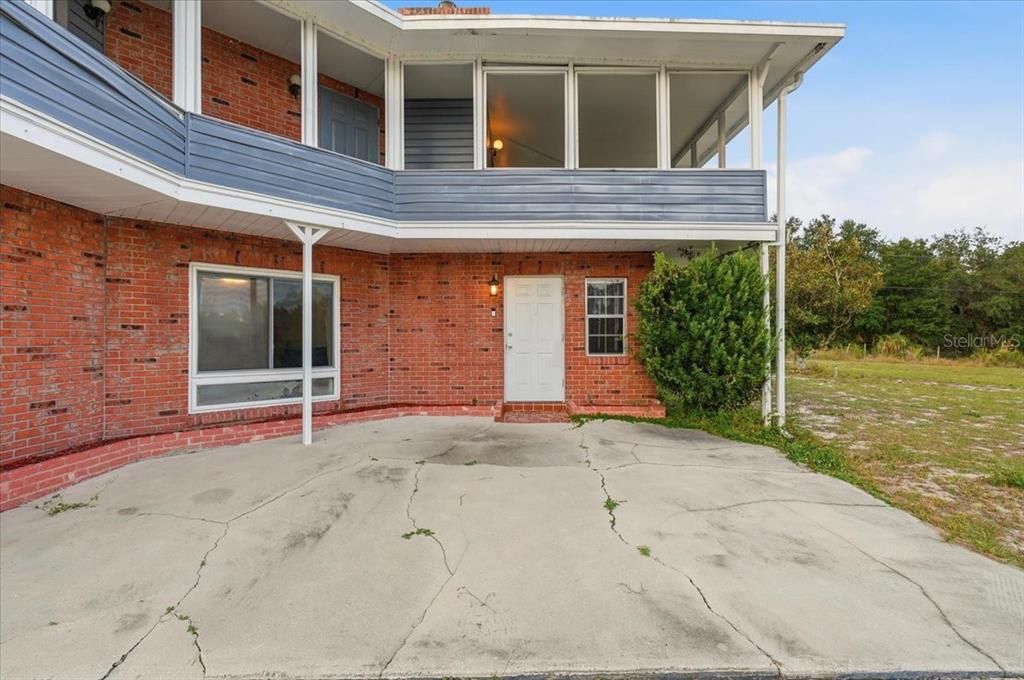 For Sale: $348,999 (3 beds, 3 baths, 2054 Square Feet)