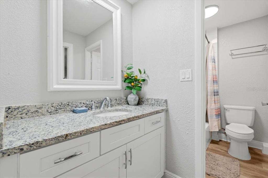 For Sale: $348,999 (3 beds, 3 baths, 2054 Square Feet)