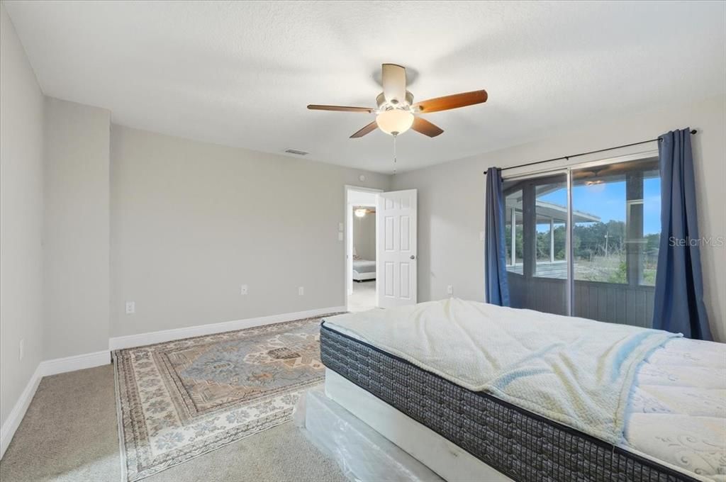 For Sale: $348,999 (3 beds, 3 baths, 2054 Square Feet)