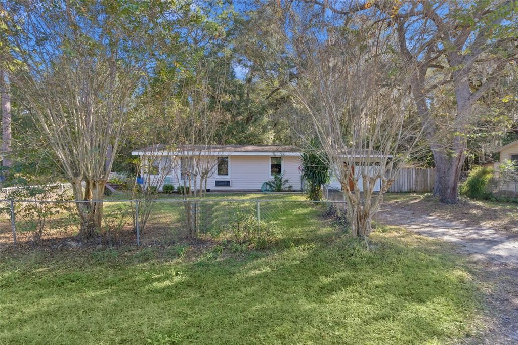 For Sale: $169,000 (2 beds, 1 baths, 1008 Square Feet)