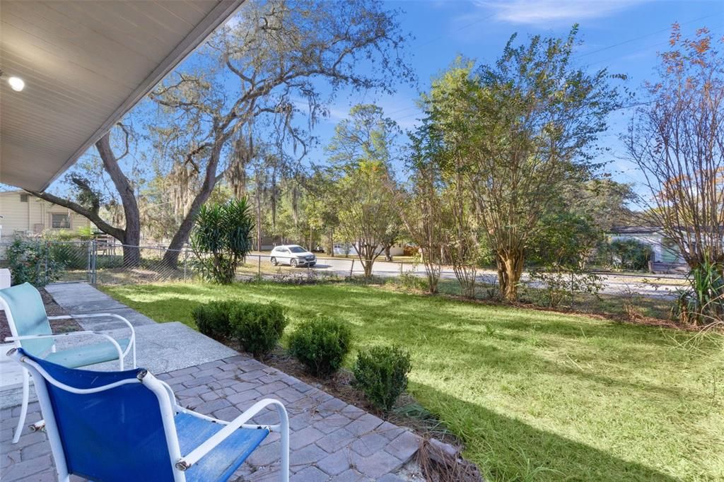 For Sale: $169,000 (2 beds, 1 baths, 1008 Square Feet)