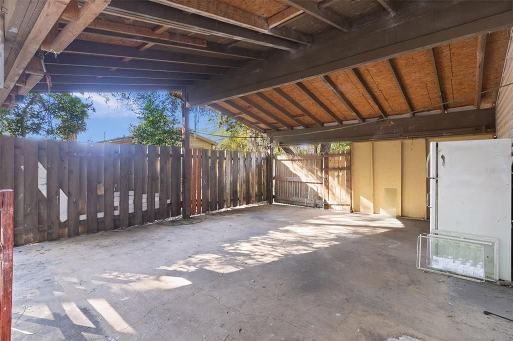 For Sale: $169,000 (2 beds, 1 baths, 1008 Square Feet)