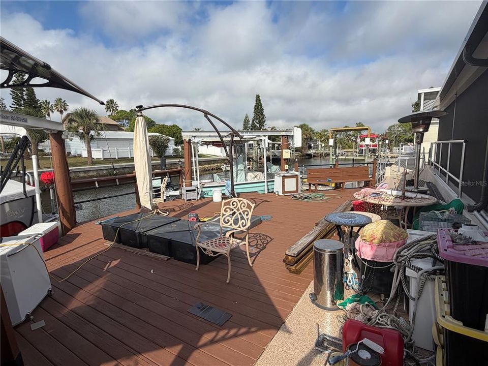 For Sale: $595,000 (3 beds, 2 baths, 1808 Square Feet)