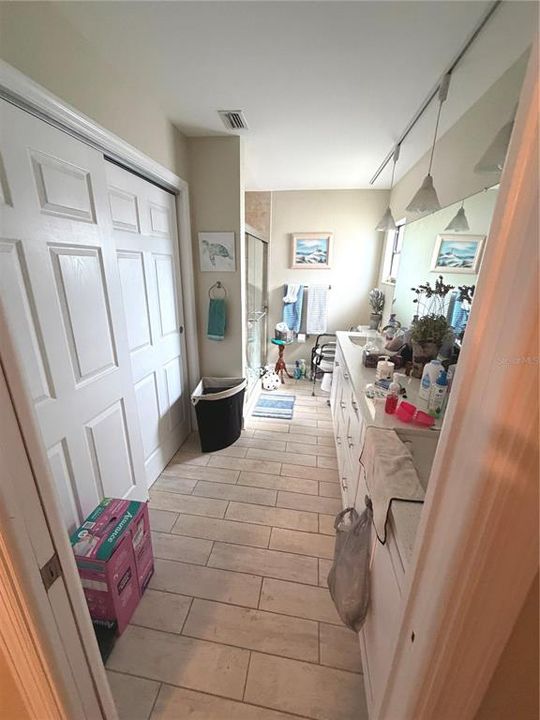 For Sale: $595,000 (3 beds, 2 baths, 1808 Square Feet)