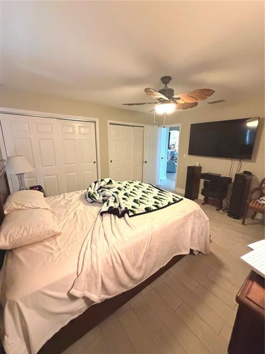 For Sale: $595,000 (3 beds, 2 baths, 1808 Square Feet)