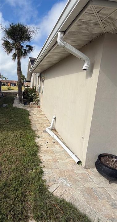 For Sale: $595,000 (3 beds, 2 baths, 1808 Square Feet)