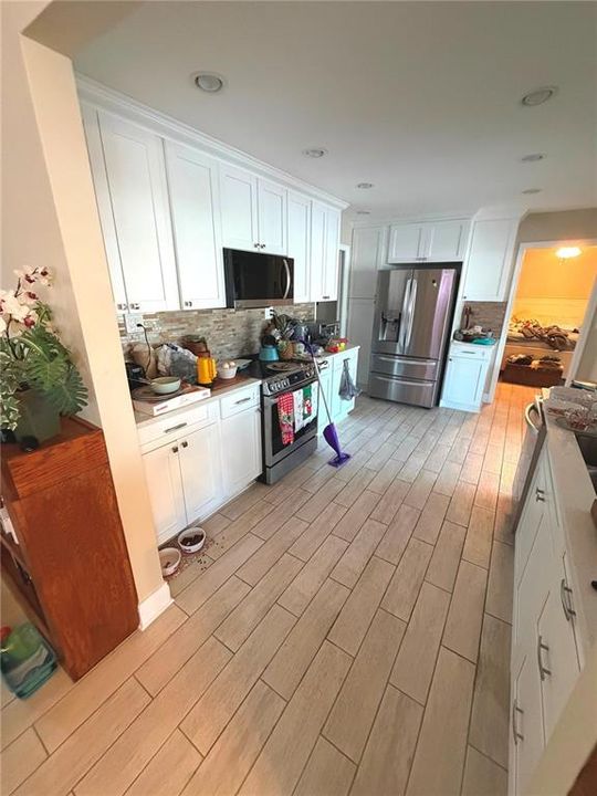 For Sale: $595,000 (3 beds, 2 baths, 1808 Square Feet)