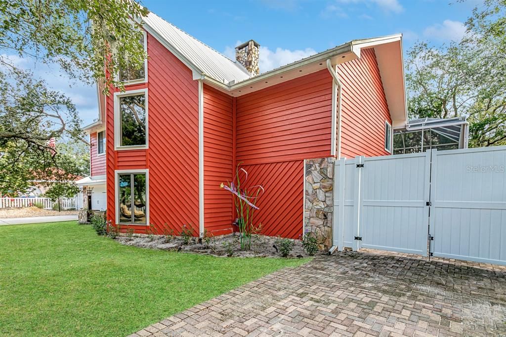 待售: $863,000 (4 贝兹, 3 浴室, 2444 平方英尺)