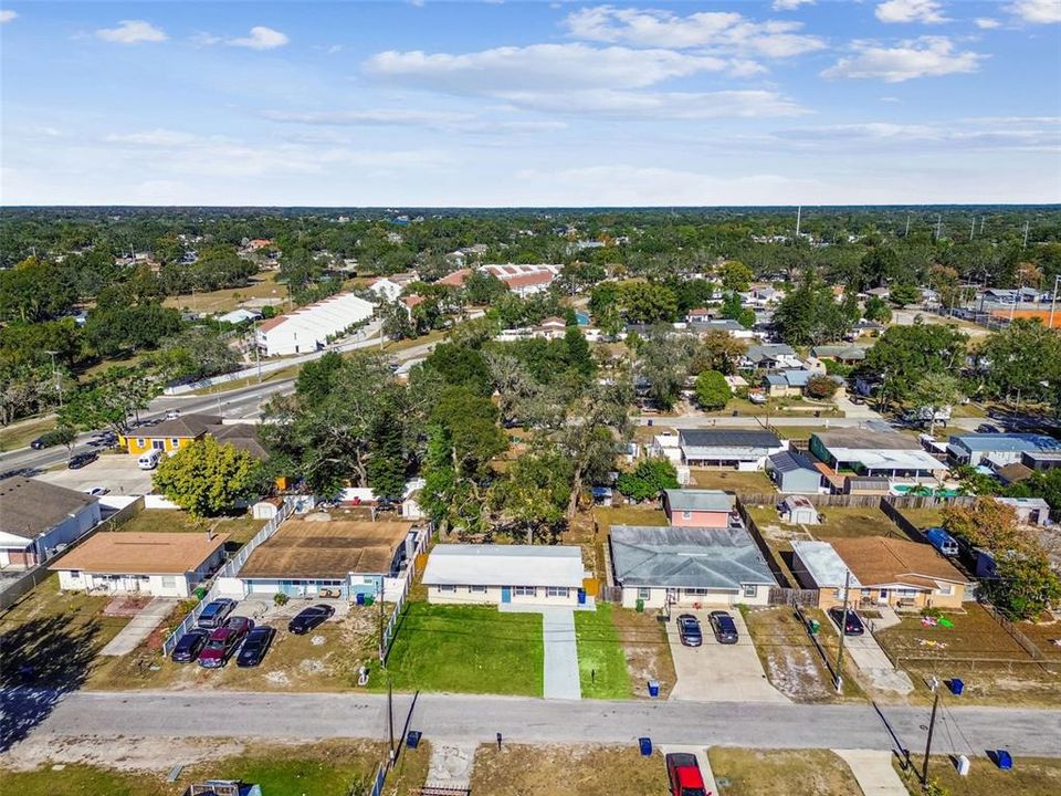 待售: $325,000 (3 贝兹, 1 浴室, 1085 平方英尺)