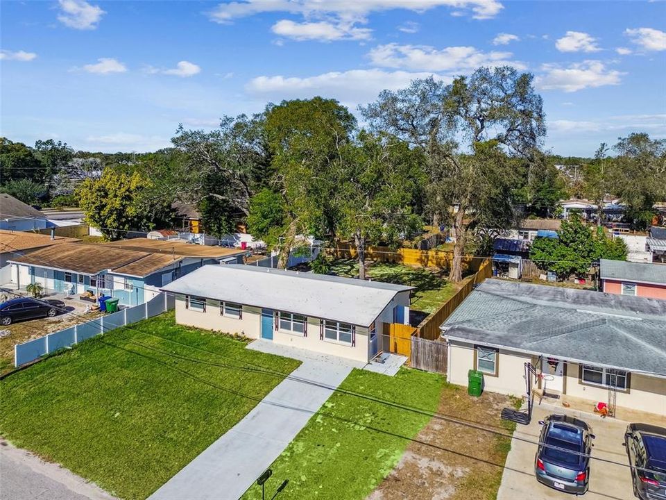 待售: $325,000 (3 贝兹, 1 浴室, 1085 平方英尺)