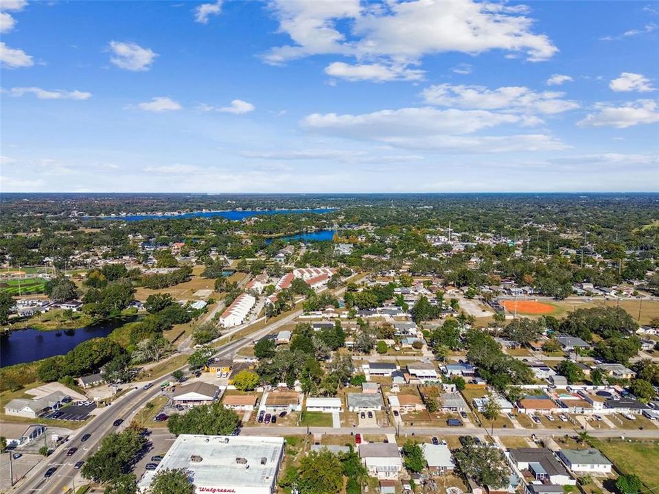 待售: $325,000 (3 贝兹, 1 浴室, 1085 平方英尺)