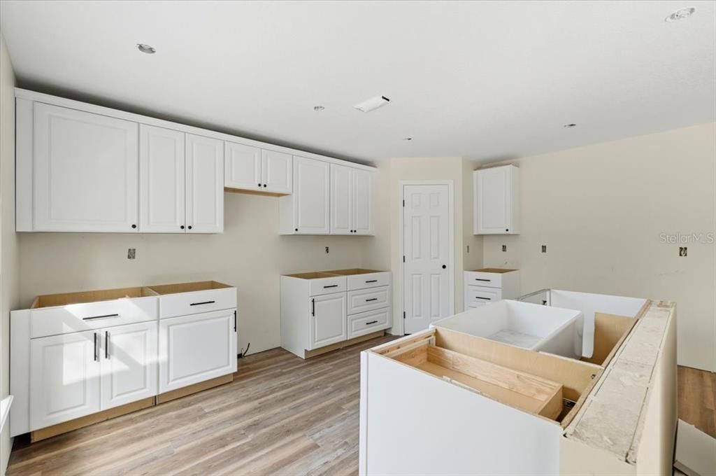 En Venta: $358,000 (3 camas, 2 baños, 1588 Pies cuadrados)