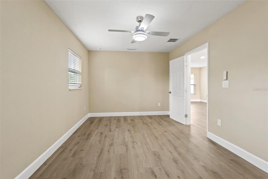 For Sale: $550,000 (4 beds, 2 baths, 1511 Square Feet)