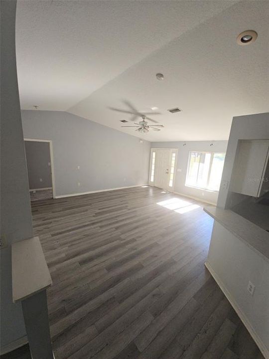 待售: $329,900 (3 贝兹, 2 浴室, 1544 平方英尺)