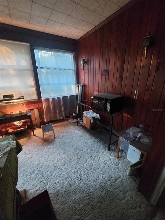 En Venta: $749,900 (3 camas, 2 baños, 2700 Pies cuadrados)