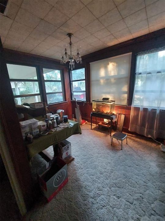 En Venta: $749,900 (3 camas, 2 baños, 2700 Pies cuadrados)